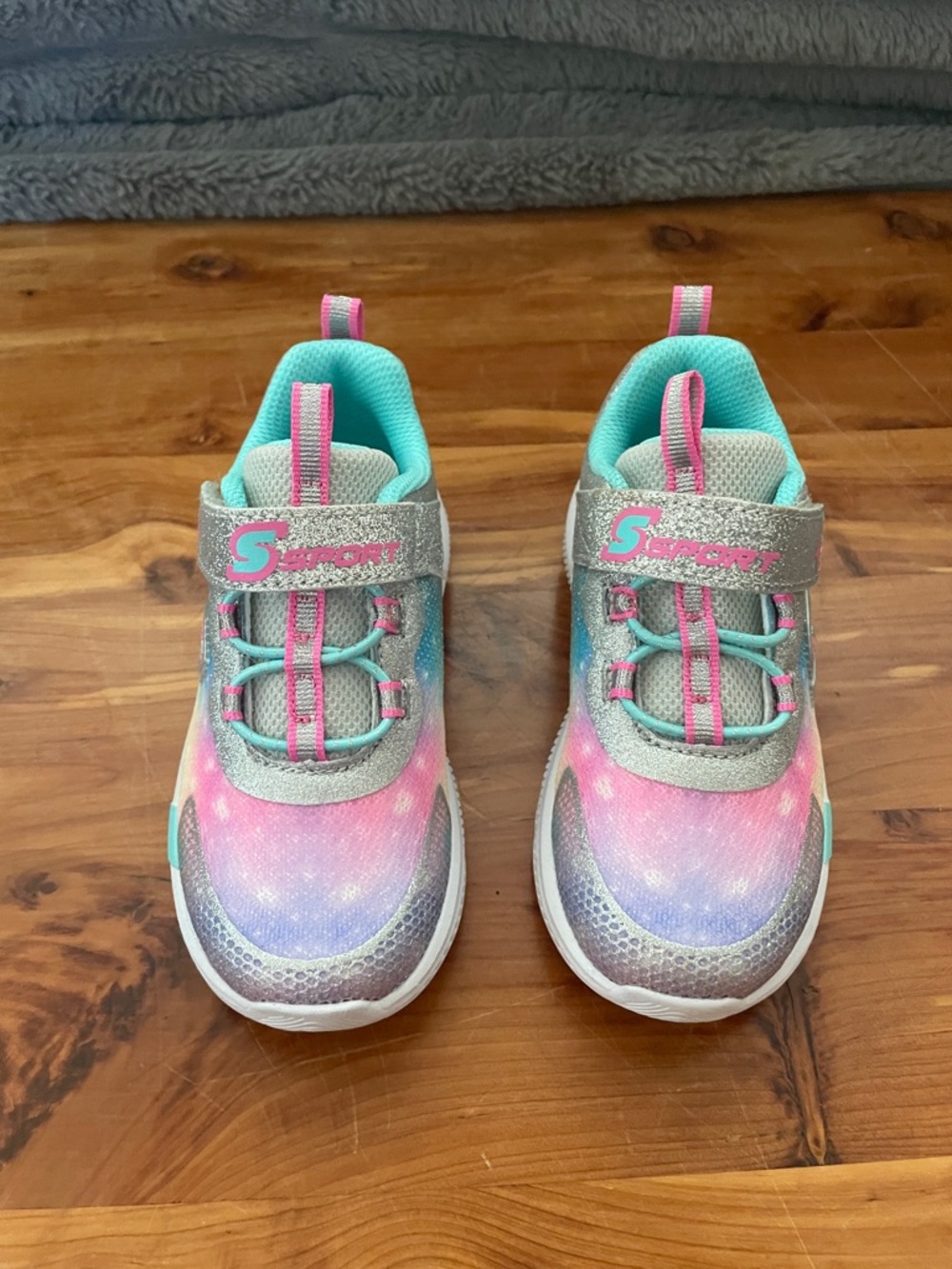 Skechers 9T Pink Teal Glitter Slip-On Sneakers